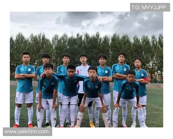 王府井足球明星闪耀赛场展现青春风采与拼搏精神 王府井足球明星闪耀赛场展现青春风采与拼搏精神